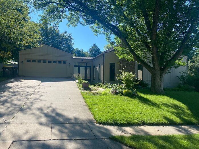 $3,350 | 5 Bedroom, 2.5 Bathroom House | P... - $3,350 | 5 Bedroom, 2.5 Bathroom House | P...