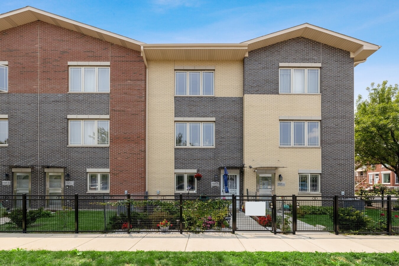 Photo - 3505 S Parnell Ave Townhome