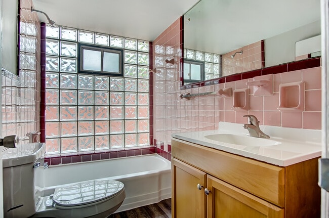 Photo - Amber Woods Apartments