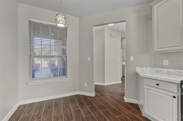 Photo - 936 Englewood Ln