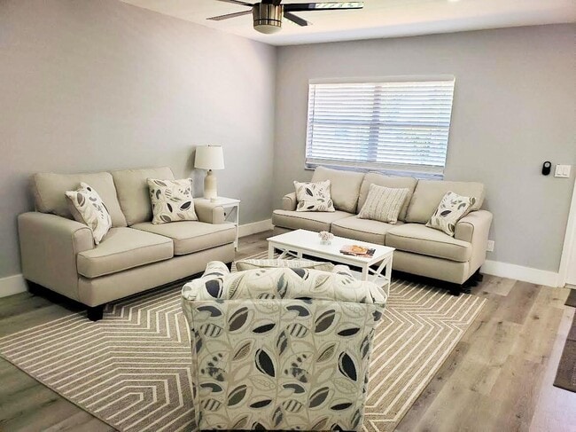 Photo - 564 Saxony Dr Unit 564