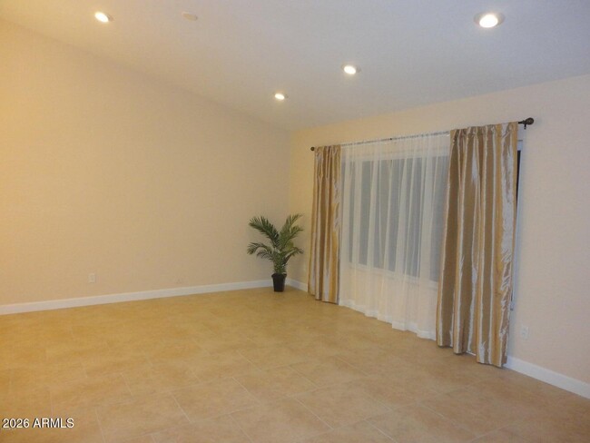Photo - 2706 E Sylvia St
