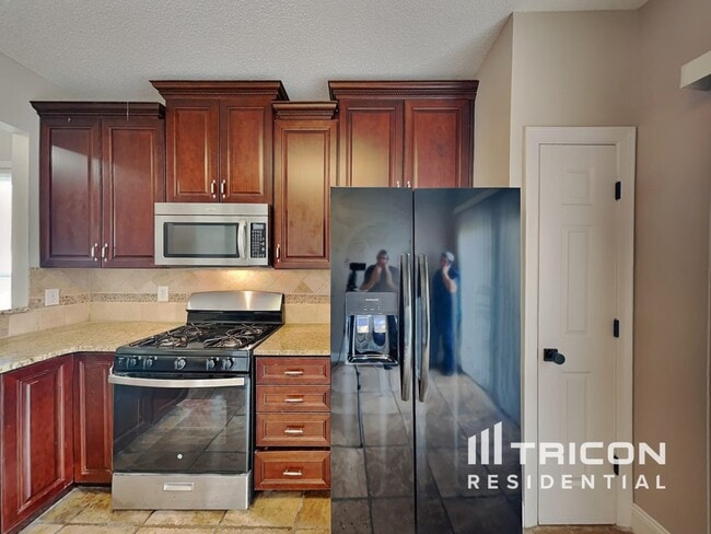 Photo - 1672 Woodsford Rd