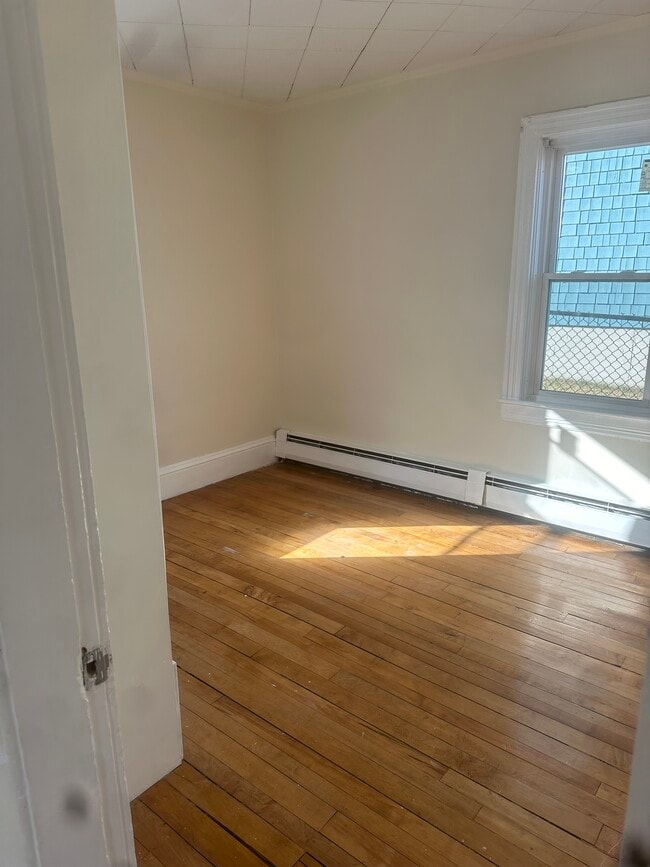 Photo - 66 Swift St Unit 1