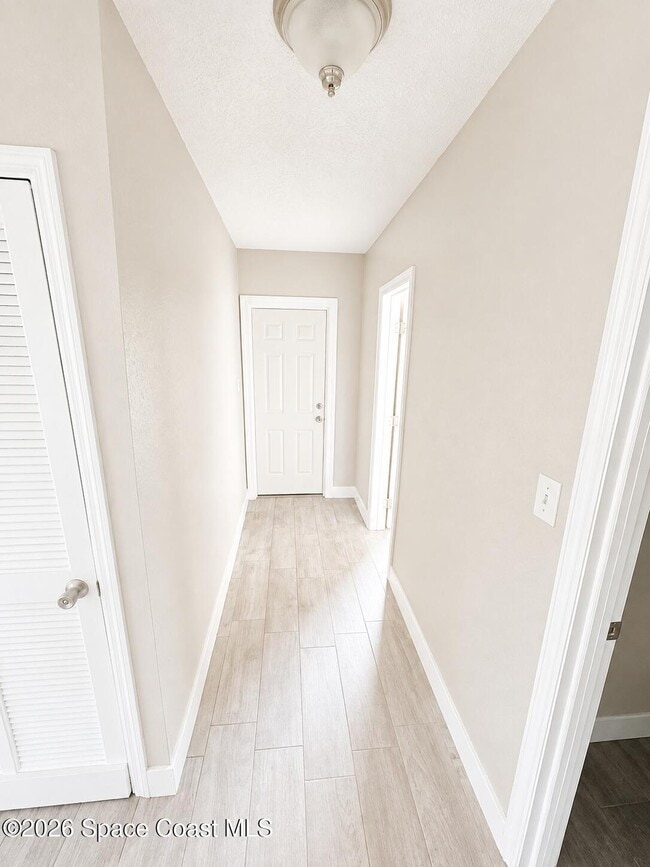 Photo - 1604 S Miramar Ave