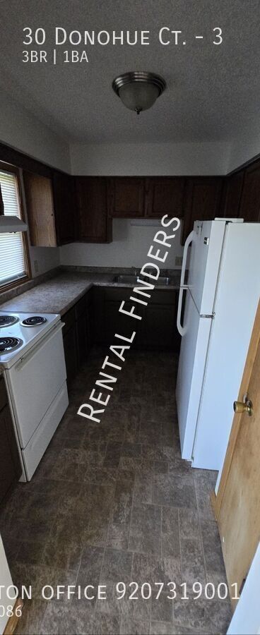 Building Photo - 30 Donohue Ct Unit 3