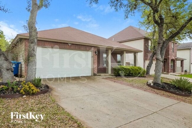 Photo - 910 Saxonhill Dr