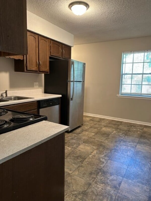 Photo - 2116 Greenoaks Rd Unit 1B