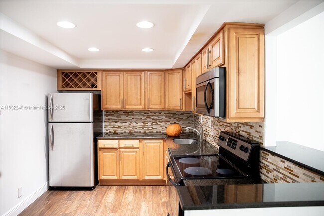 Photo - 1420 Brickell Bay Dr Unit 1506D