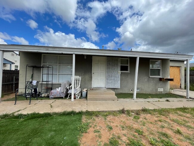 Freshly Painted Exterior and Interior! Sin... - Freshly Painted Exterior and Interior! Sin... Casa