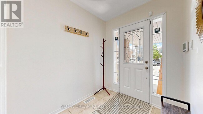 Photo - 47 Acorn Ln