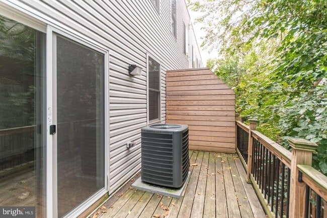 1222 N 7th St Unit BLDG F UNIT 2