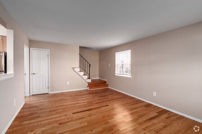 2BR, 2BA - 1,020SF - Living Room