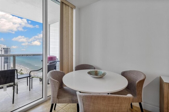 Photo - 1830 S Ocean Dr Unidad 2409