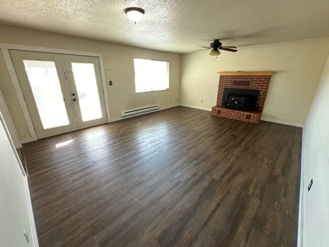 Photo - LOCATED IN ENTIAT! Cute 2 bed/1 bath home ...