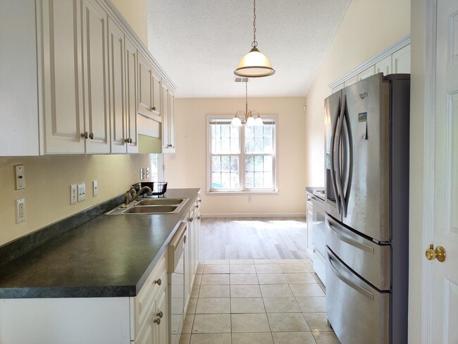 Photo - 530 Lake Park Dr