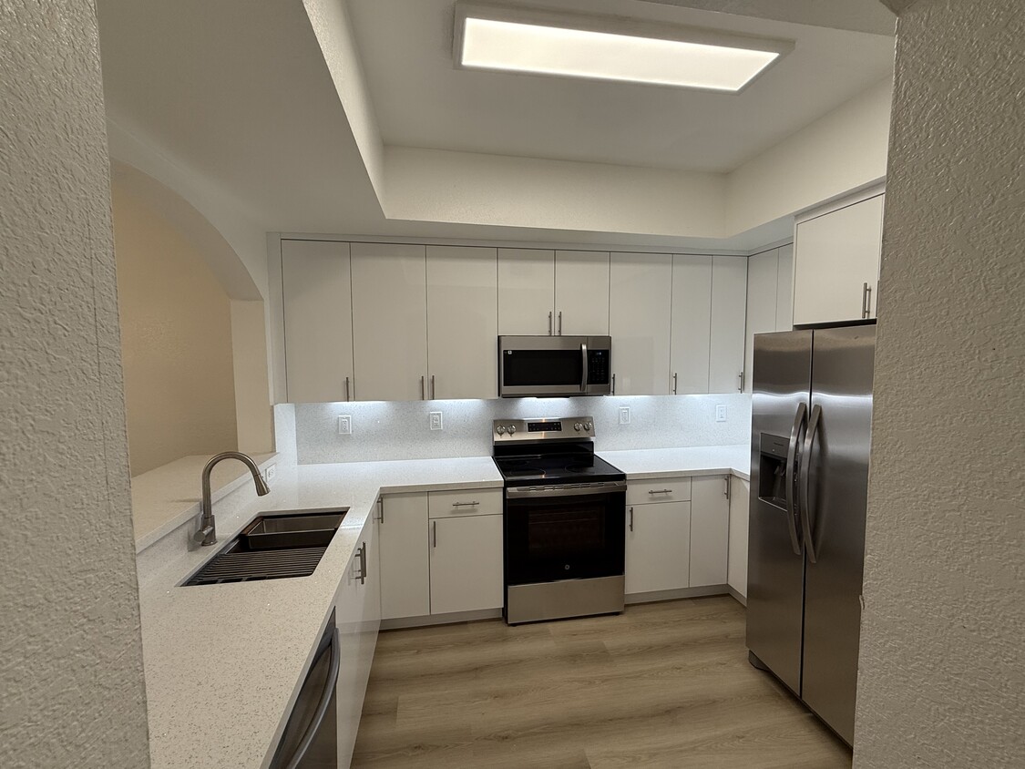 Photo - 8906 W Flagler St (Miami, FL)