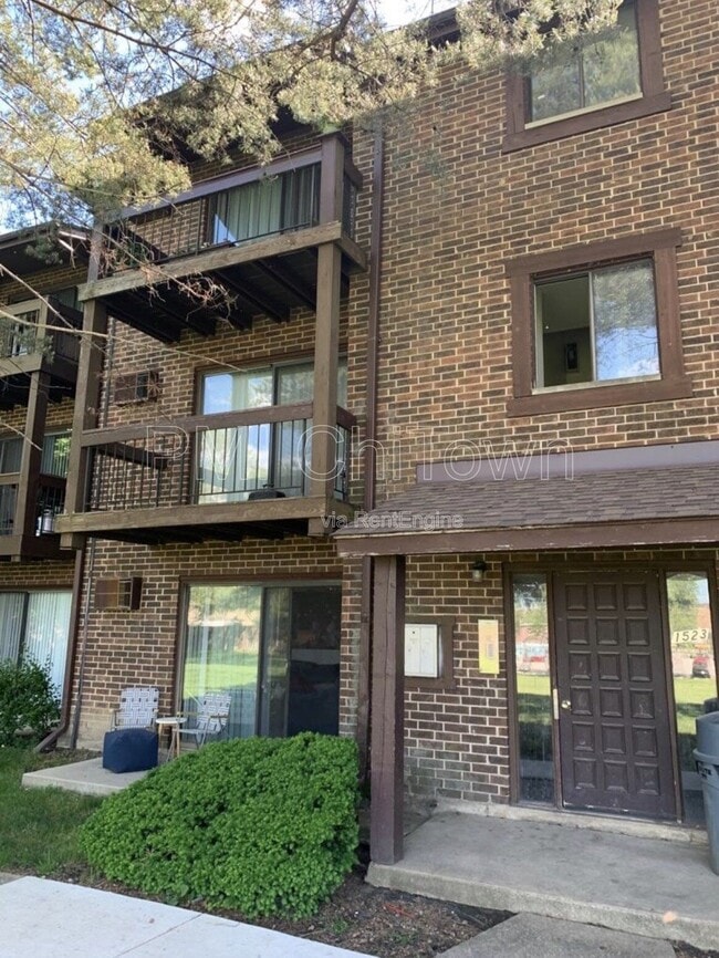 Building Photo - 1523 N Winslowe Dr Unit 3a