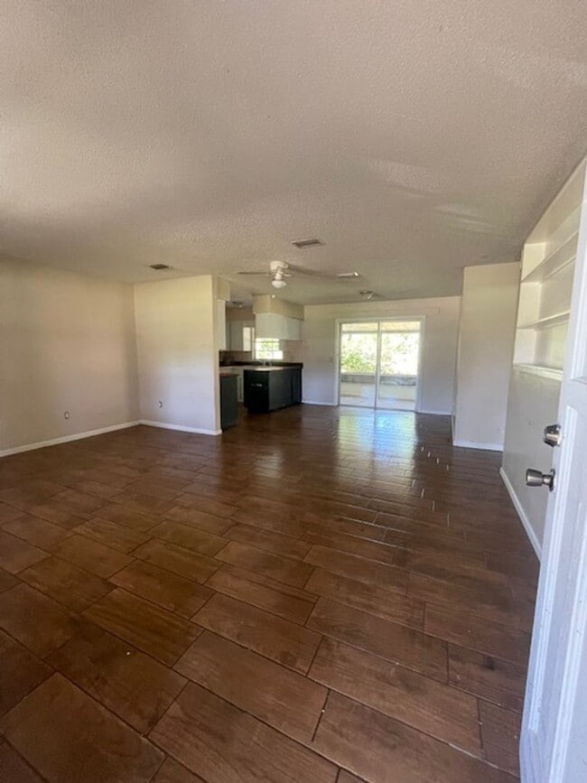 Photo - 3 Bed 2 Bath Home | Pet Friendly | Washer Dryer Hook Ups | Section 8 Welcome - New floors coming ...