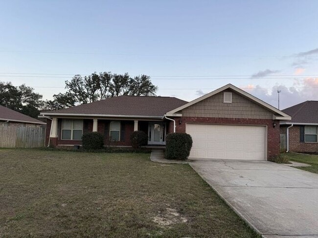 Building Photo - Gulf Breeze - Bay Ridge Park - 4 bedroom, 2 bathroom w/ lawn care included