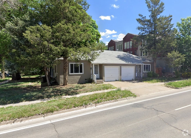 Building Photo - Charming 1 bedroom Apartment Unit 1