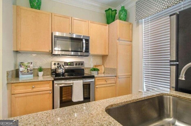 Building Photo - 100 Ladson Ct Unit 1405