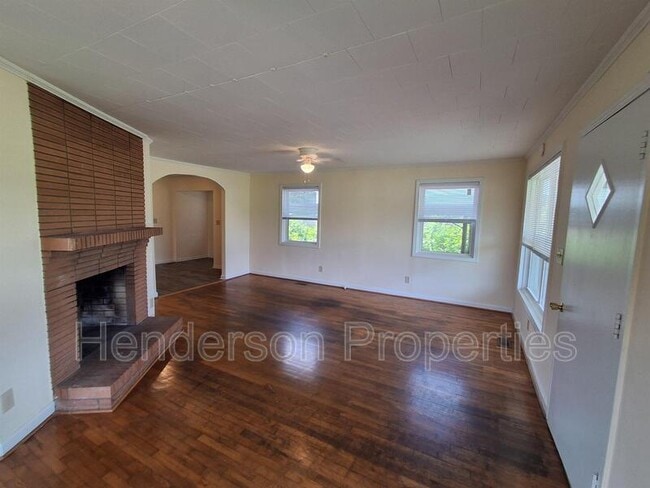 Photo - 1411 Pennington Rd