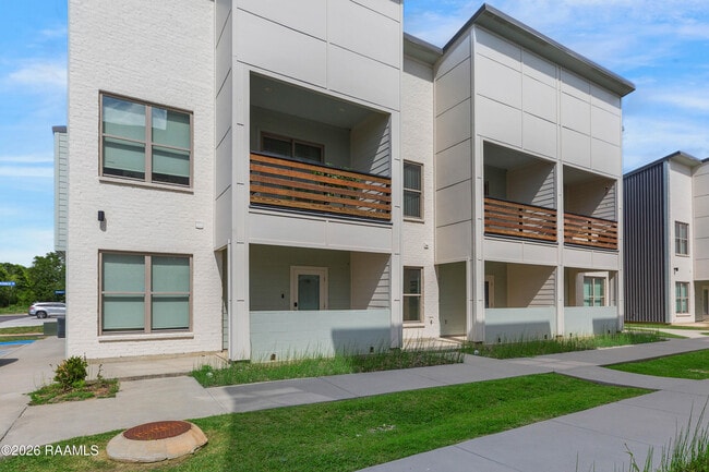 Building Photo - 102 Canvasback Dr