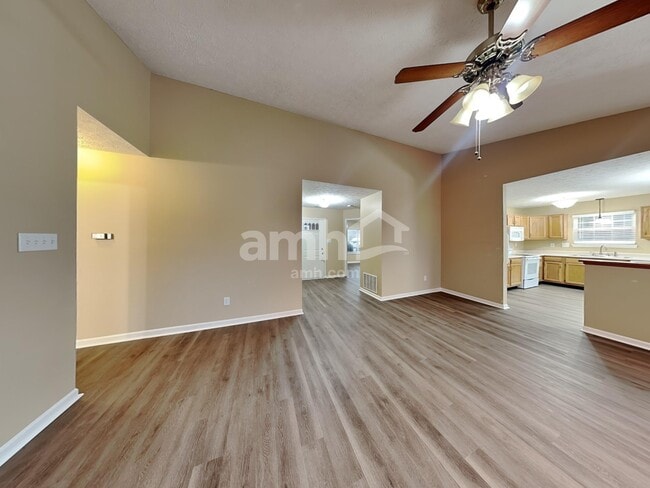 Photo - 748 Franklin Lakes Blvd