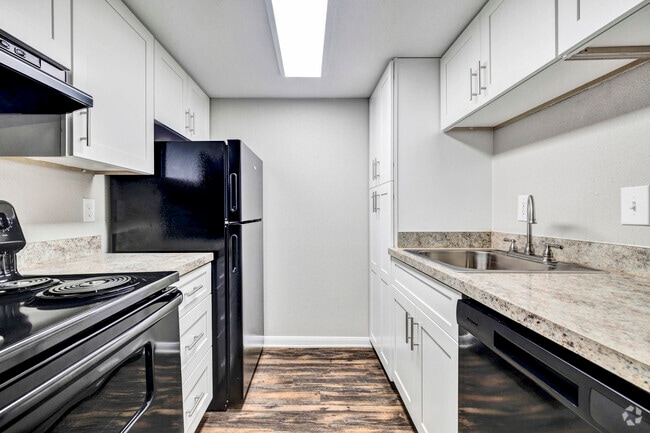 Interior Photo - Crossings at St. Charles Rental