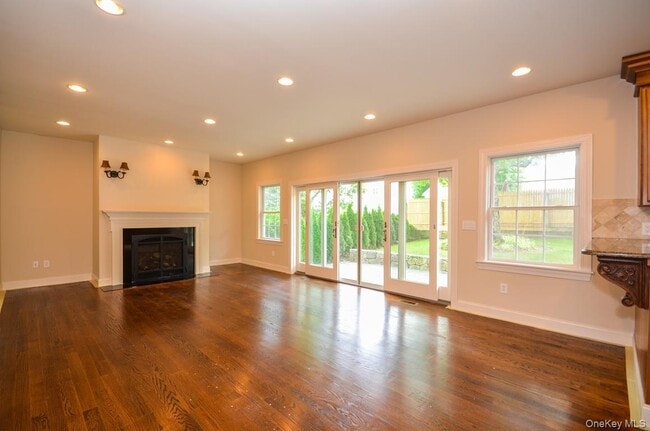 Photo - 404 Columbus Ave