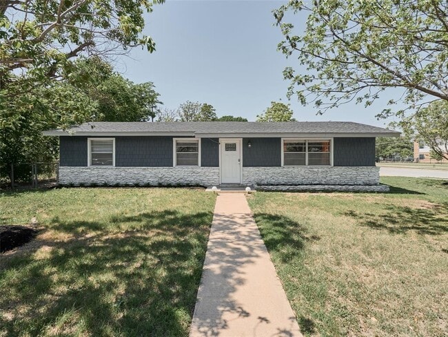 Photo - 7706 Delafield Ln House