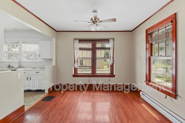 Photo - 404 E Illinois St