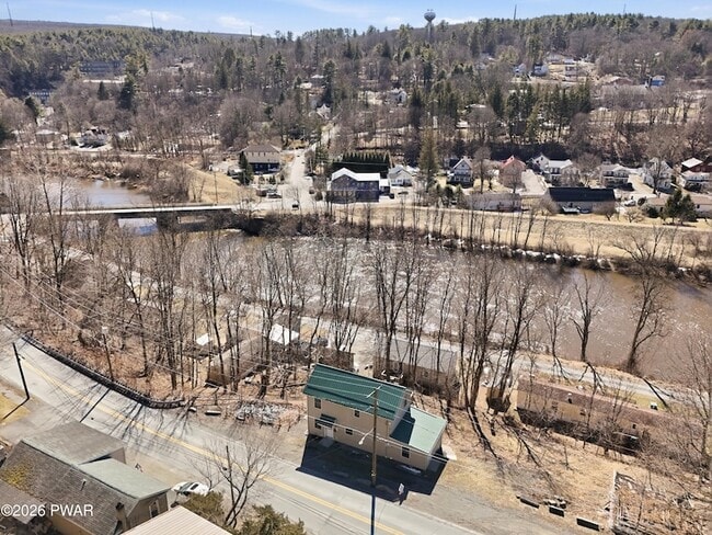 Photo - 760 Hudson St