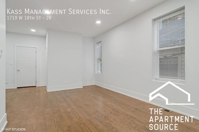 Photo - 1719 W 18th St Unit 2R