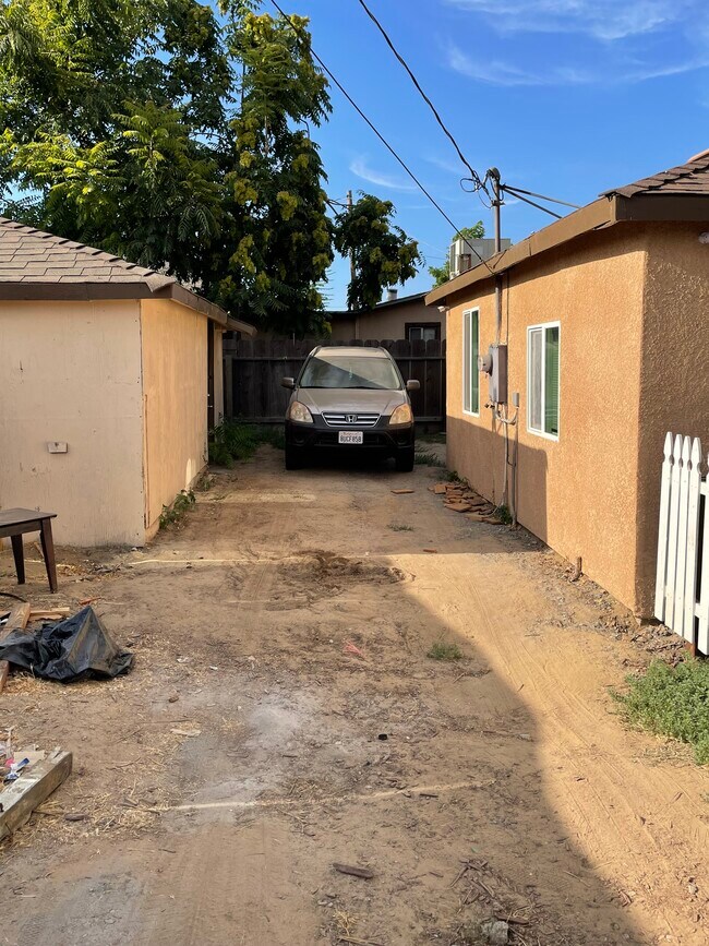 1627 Monterey Ave Rental House Rental in Modesto, CA