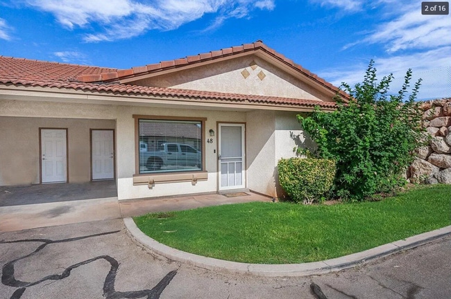 Building Photo - Single-Level 3 Bedroom Townhome in St. George