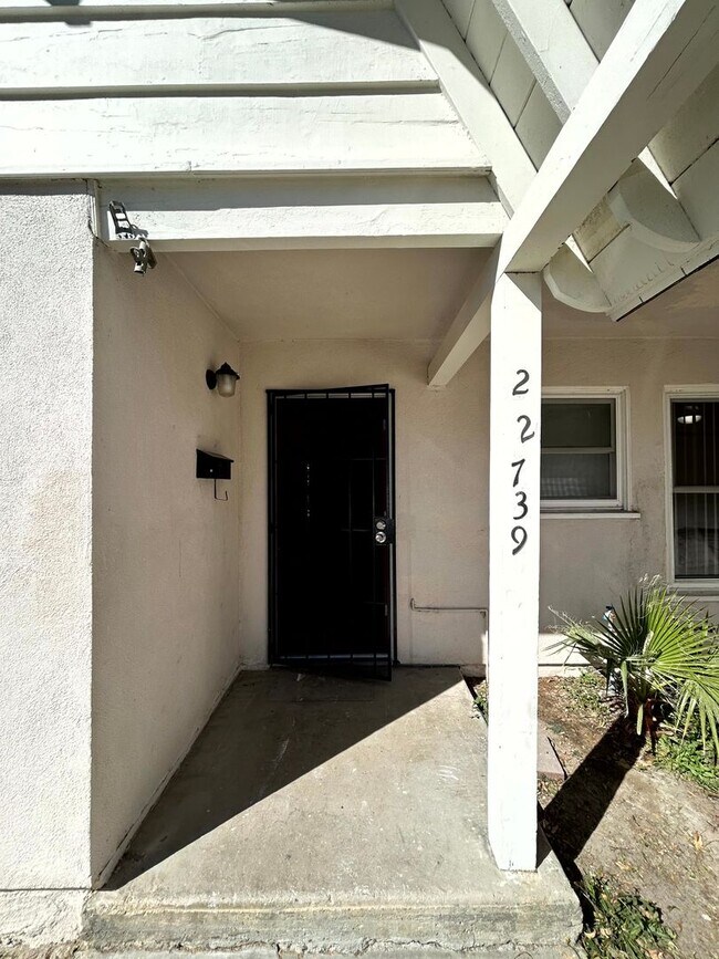 Photo - Spacious 4-Bed, 2-Bath Home with a Large Backyard in Prime West Hills!