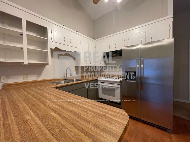 Photo - 1106 Ahwenasa Trail