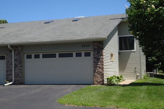 Photo - 2050 Bradley St Townhome