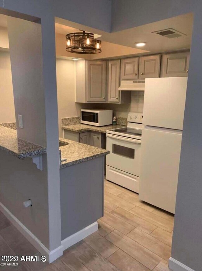 Photo - 461 W Holmes Ave Unit 147