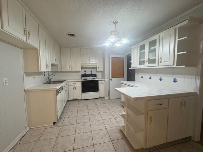 Photo - 3329 Roxana Rd