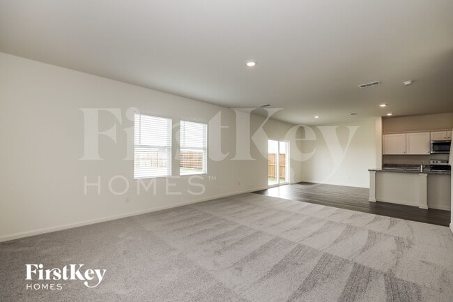 Photo - 1822 Sandlin Dr