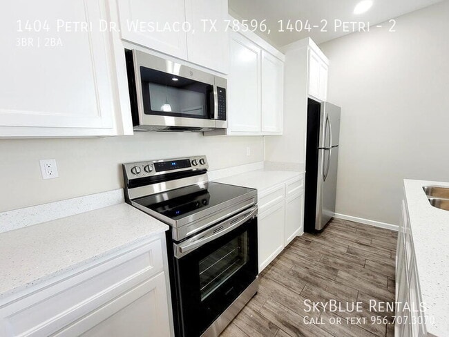 Building Photo - 1404 Petri Dr Unit 2