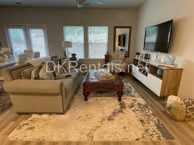 Photo - 1375 Vayda Ct