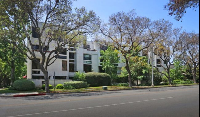Photo - 500 E Del Mar Blvd Condo Unit 28