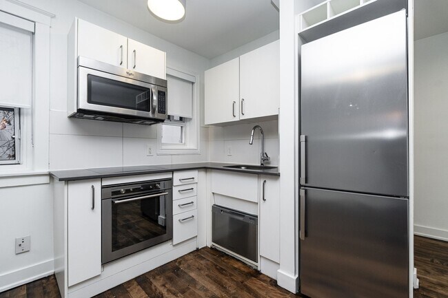 Building Photo - 54 Maitland St Unit 307