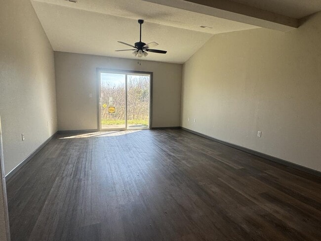 Photo - 1301 Deerlake Rd