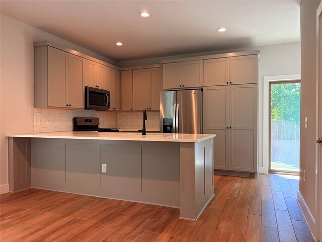 Photo - 3411 Willow Springs Rd