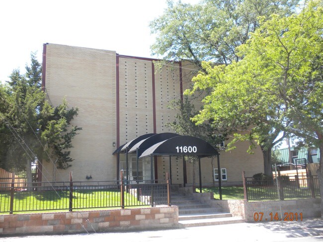 The Newark Apartments - Newark Apartments